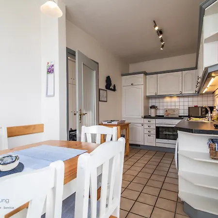 Semesterbostad 'marintje'